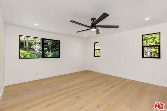 1902 Roscomare Road, Los Angeles, CA 90077