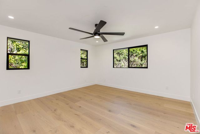 1902 Roscomare Road, Los Angeles, CA 90077