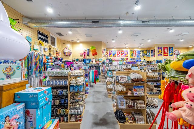 6908 Thomas Drive, Panama City Beach, FL 32408