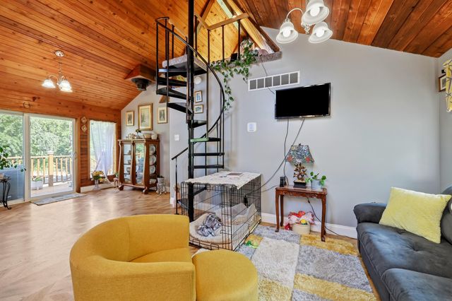 197 Sunset Lodge Road, Lancaster, KY 40444