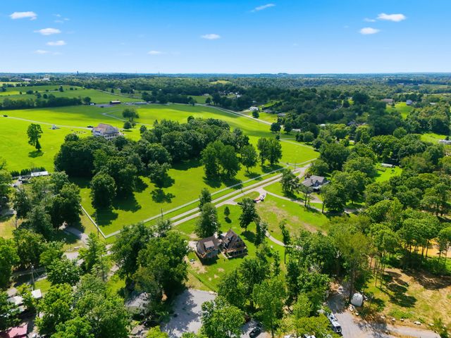 197 Sunset Lodge Road, Lancaster, KY 40444