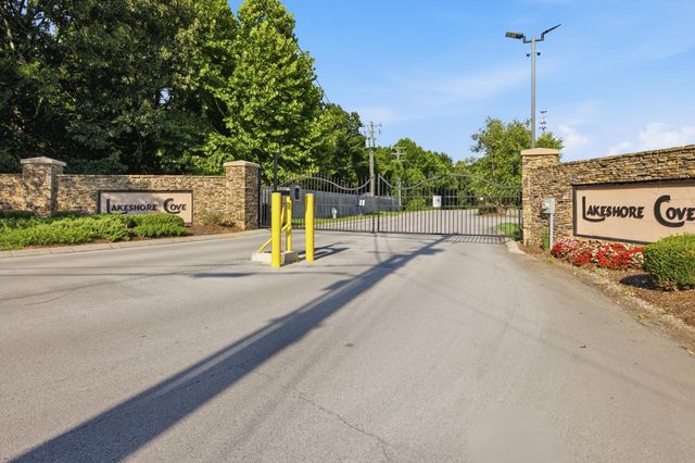 49 Ridgelake Circle, Fort Oglethorpe, GA 30742