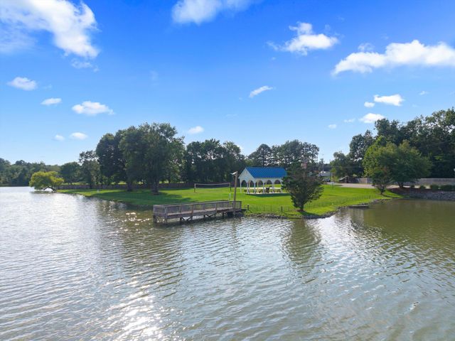 49 Ridgelake Circle, Fort Oglethorpe, GA 30742