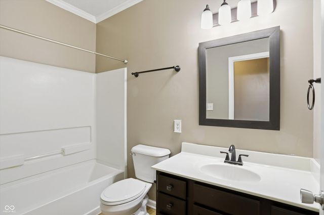 834 Bristle Lake Drive, Brownsburg, IN 46112