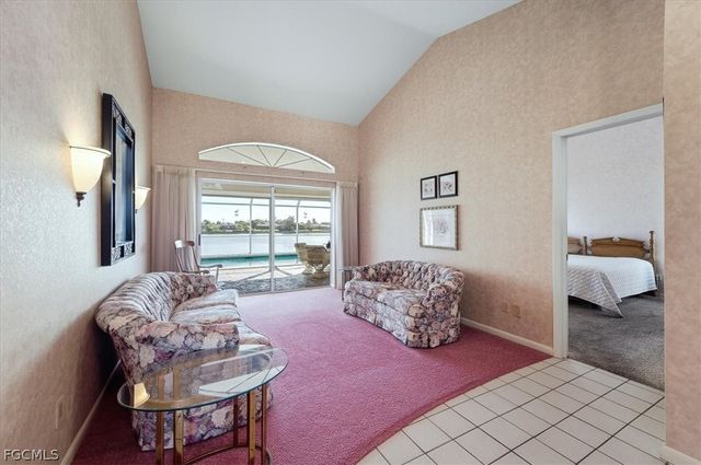 1120 SE 1st TER, Cape Coral, FL 33990