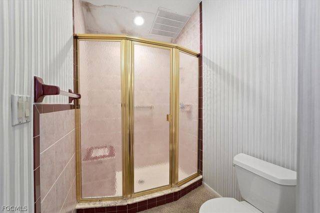 1120 SE 1st TER, Cape Coral, FL 33990