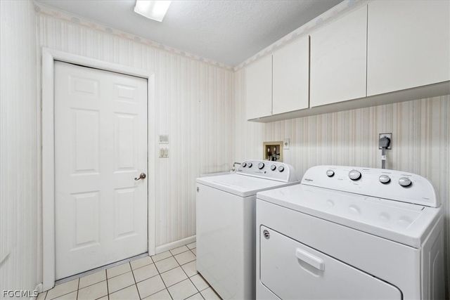 1120 SE 1st TER, Cape Coral, FL 33990