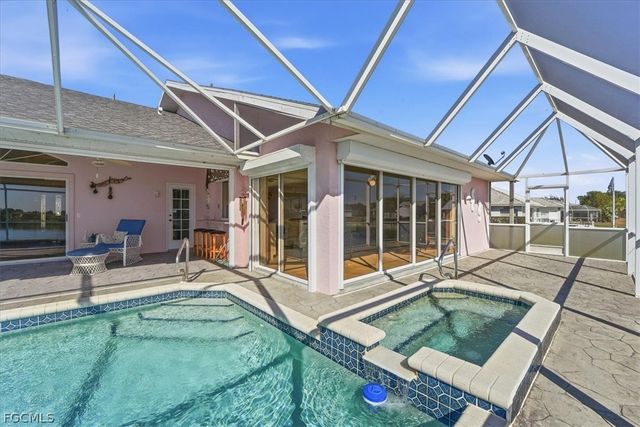 1120 SE 1st TER, Cape Coral, FL 33990