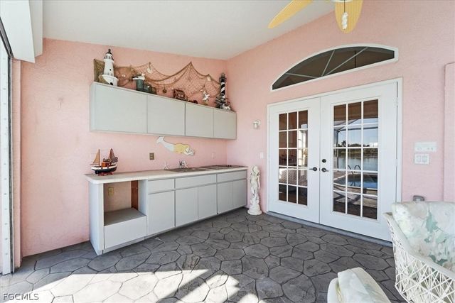 1120 SE 1st TER, Cape Coral, FL 33990