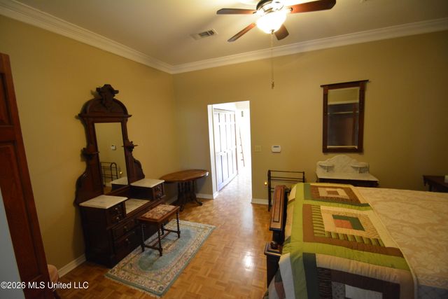112 Tall Oaks Street, Clinton, MS 39056