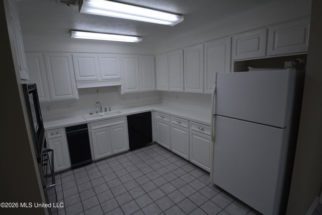 112 Tall Oaks Street, Clinton, MS 39056
