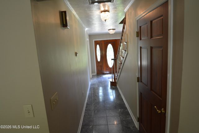 112 Tall Oaks Street, Clinton, MS 39056