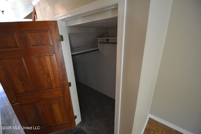 112 Tall Oaks Street, Clinton, MS 39056
