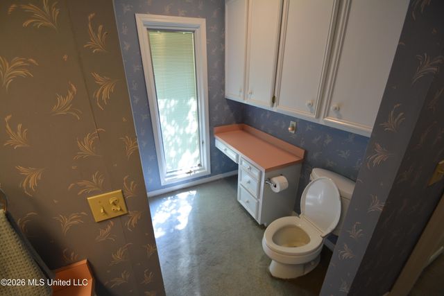 112 Tall Oaks Street, Clinton, MS 39056