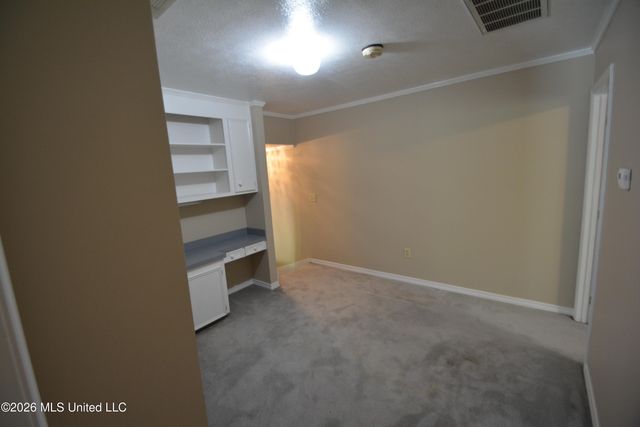 112 Tall Oaks Street, Clinton, MS 39056