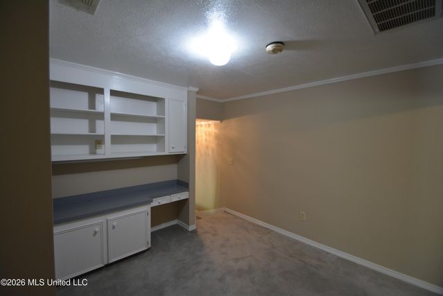 112 Tall Oaks Street, Clinton, MS 39056