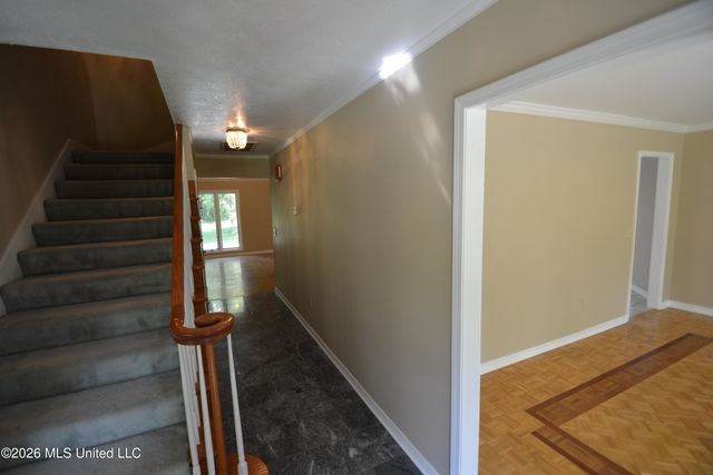 112 Tall Oaks Street, Clinton, MS 39056