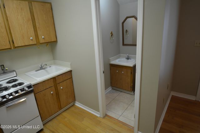 112 Tall Oaks Street, Clinton, MS 39056