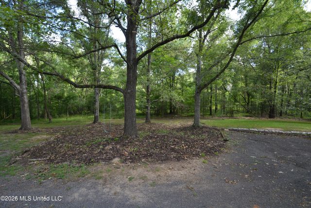 112 Tall Oaks Street, Clinton, MS 39056