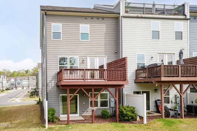 2051 Eva Pearl Drive, Apex, NC 27502