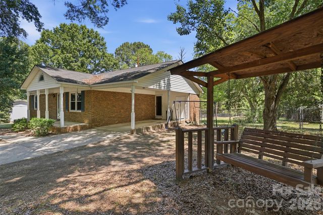 2068 Knight Road, Lancaster, SC 29720