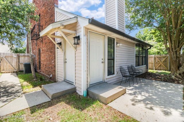 200 Curtis Street D, Lafayette, LA 70506