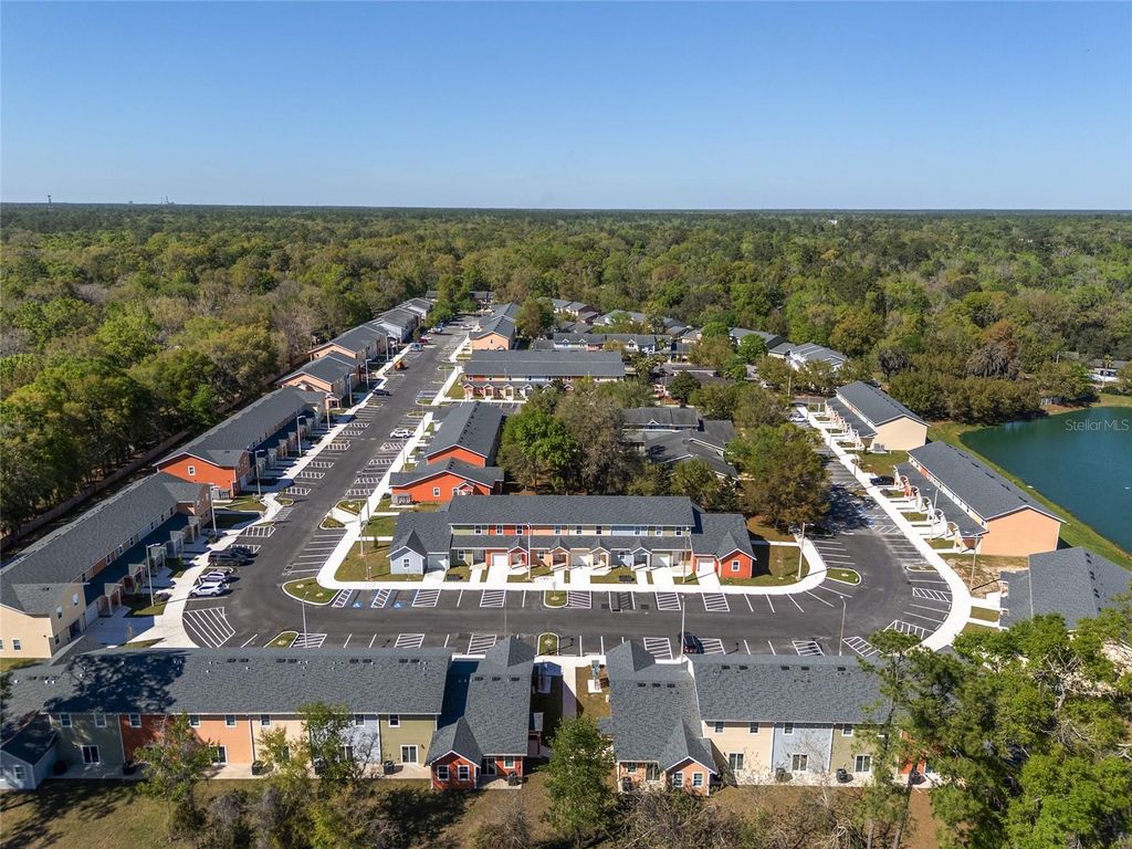 Image 18 of property listing at 1581 NW 29TH ROAD 4, Gainesville, FL 32605