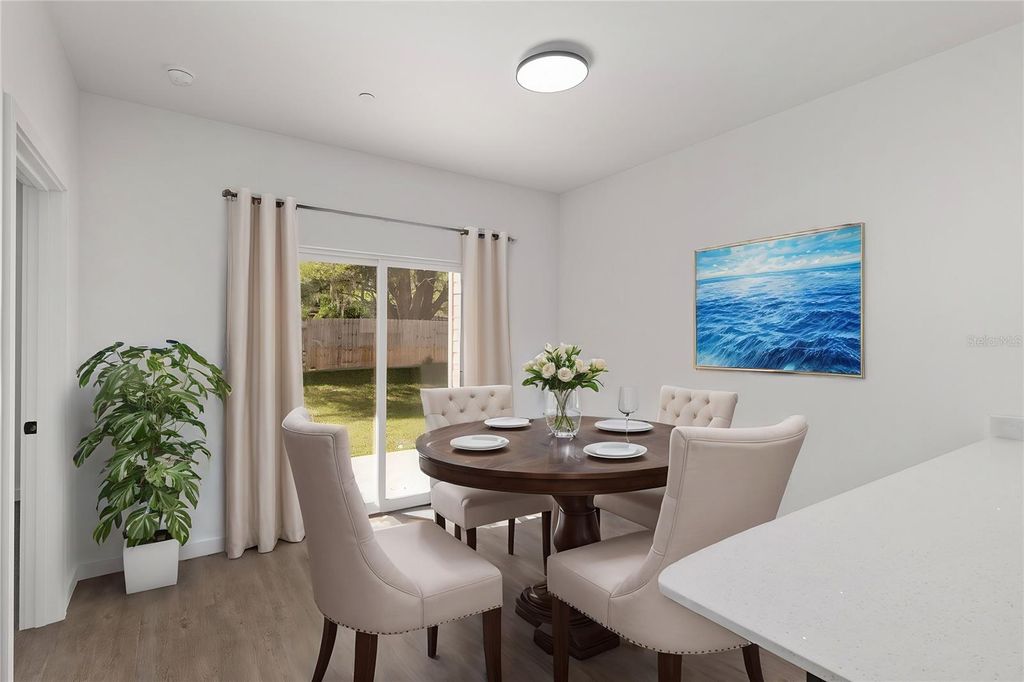 Image 4 of property listing at 1581 NW 29TH ROAD 4, Gainesville, FL 32605