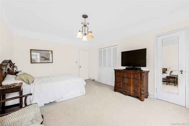 3001 Henry Hudson Parkway 2H, Bronx, NY 10463