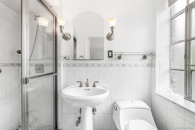 3001 Henry Hudson Parkway 2H, Bronx, NY 10463