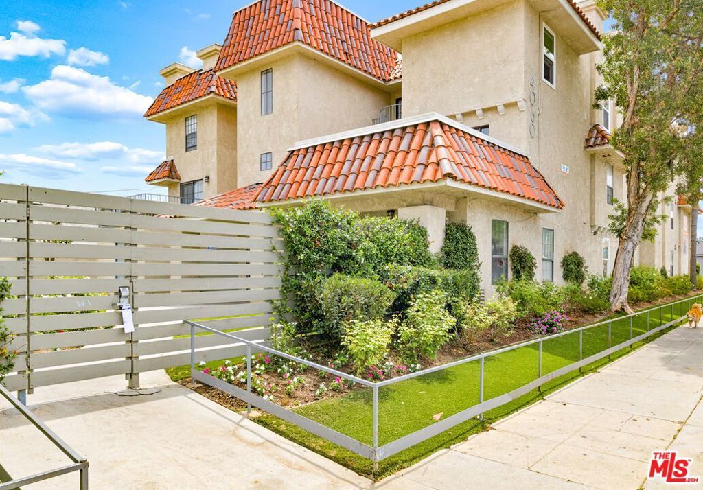 4060 S Hoover Street, Los Angeles, CA 90037 — photo 3