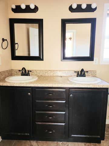 1857 Jackie Lorraine Dr, Clarksville, TN 37042