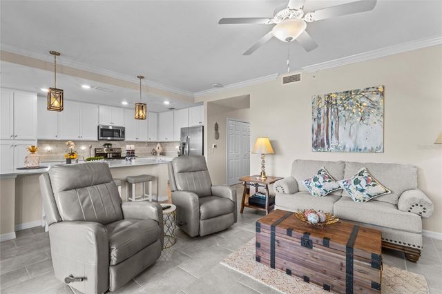 17626 GAWTHROP DRIVE 202, Bradenton, FL 34211