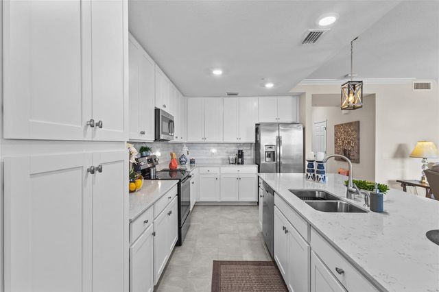 17626 GAWTHROP DRIVE 202, Bradenton, FL 34211