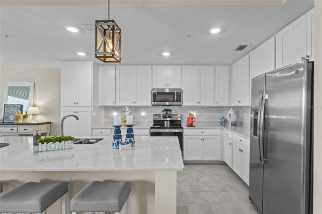 17626 GAWTHROP DRIVE 202, Bradenton, FL 34211