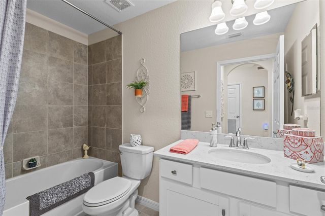17626 GAWTHROP DRIVE 202, Bradenton, FL 34211