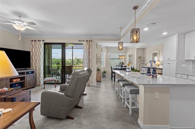 17626 GAWTHROP DRIVE 202, Bradenton, FL 34211