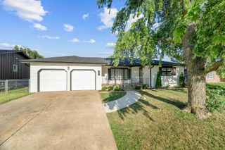 681 Starlight Dr, Salina, KS 67401