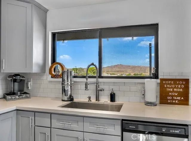 61910 Sunburst Circle, Joshua Tree, CA 92252