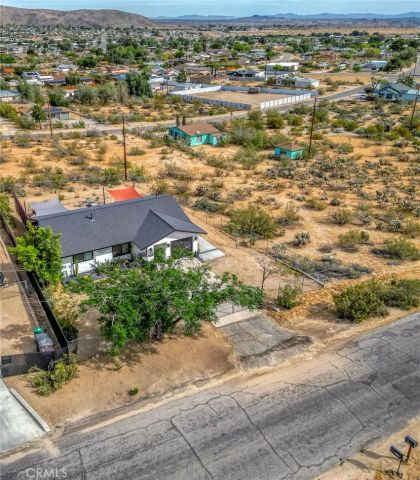 61910 Sunburst Circle, Joshua Tree, CA 92252