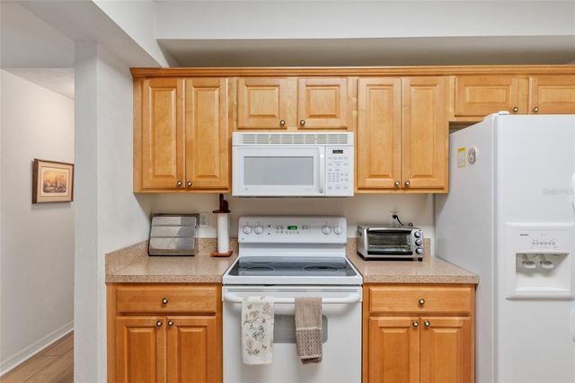 10518 NW 28TH LANE, Gainesville, FL 32606