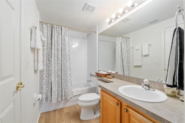10518 NW 28TH LANE, Gainesville, FL 32606