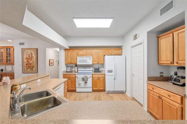 10518 NW 28TH LANE, Gainesville, FL 32606