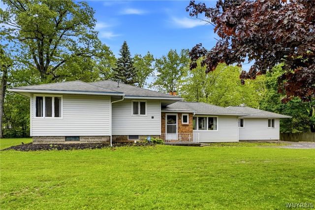 2061 Kimble Avenue, North Collins, NY 14111