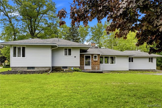 2061 Kimble Avenue, North Collins, NY 14111