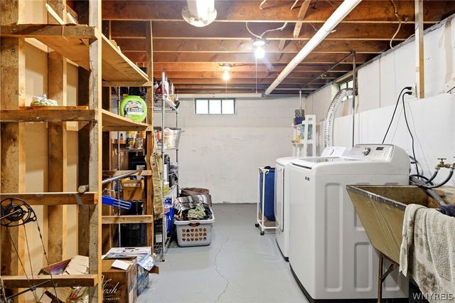 2061 Kimble Avenue, North Collins, NY 14111