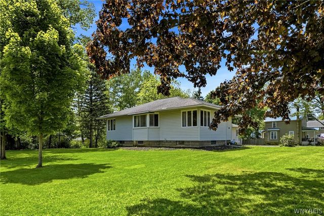 2061 Kimble Avenue, North Collins, NY 14111
