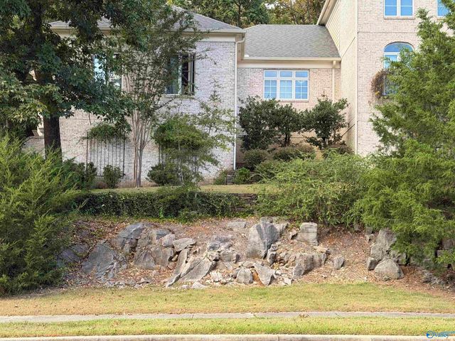 2721 Muir Woods Drive, Hampton Cove, AL 35763