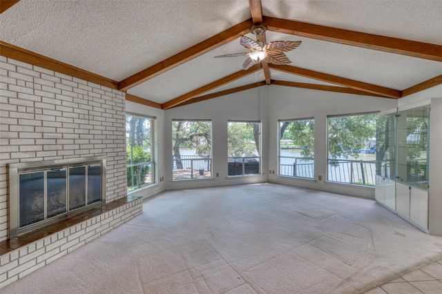 104 Bluebird LN, Highland Haven, TX 78654