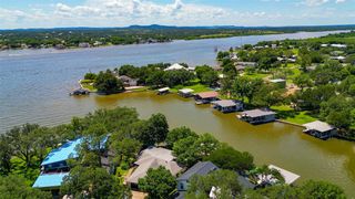 104 Bluebird LN, Highland Haven, TX 78654